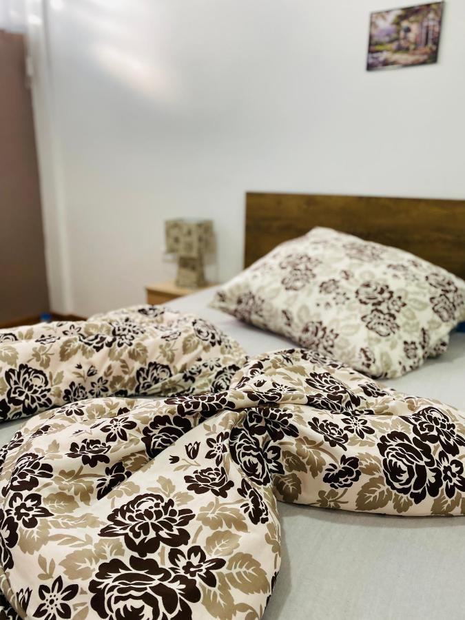 Rooms & Glamping Lana Haus Licko Petrovo Selo Eksteriør bilde